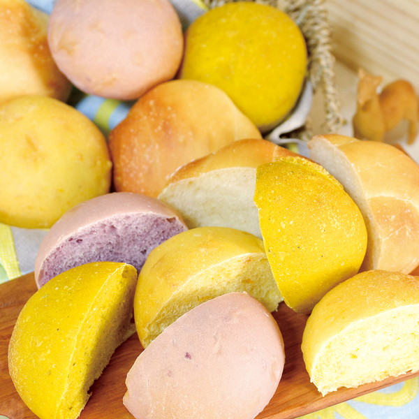 糸島[天然パン工房楽楽] 身体がよろこぶ糸島野菜プチパンセット [RAKU30]