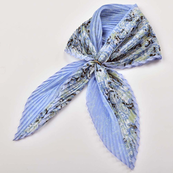 [フィオリトゥーラ ジョヴァンナ] プリーツプリントプチスカーフ(リング付き) サックス