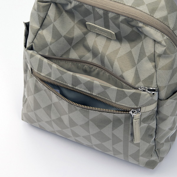 [カナナプロジェクト] リュック サンドベージュ