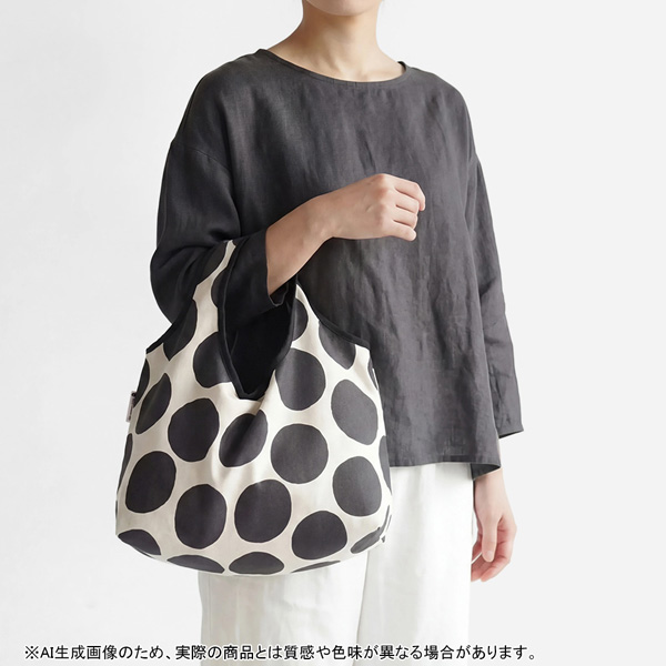 [YUKO ASHIKAWA DESIGN] BAG Margarita 【Big Dot × recycled felt】 ホワイト×水玉ブラック