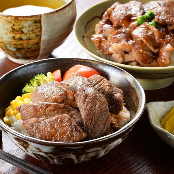 北海道産牛ステーキ丼＆豚丼