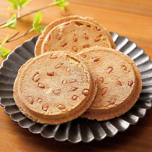 岩手県産小麦使用ピーナッツせんべい