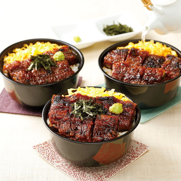 豊前小倉流 九州産手焼き炭火鰻使用ひつま武士どん