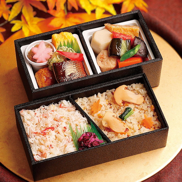 [なだ万厨房] 松茸御飯と蟹御飯の二段重
