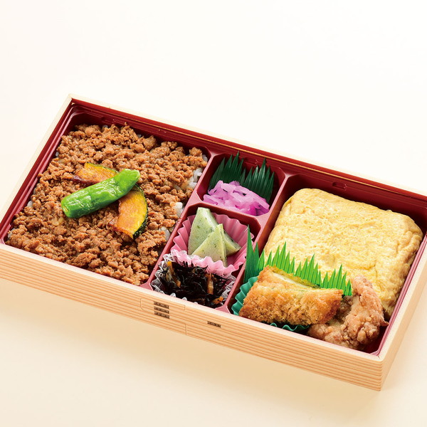 [山みず季] だし巻きと鶏そぼろ弁当