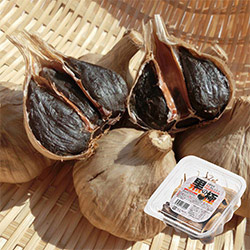 青森県産　熟成黒にんにく　＜黒の極＞　1,399円
